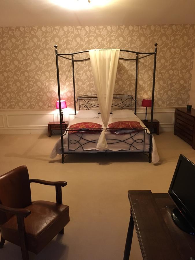 Manoir De La Graviere Bed & Breakfast Mouzon  Ngoại thất bức ảnh