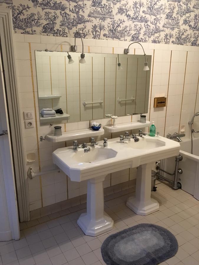 Manoir De La Graviere Bed & Breakfast Mouzon  Ngoại thất bức ảnh
